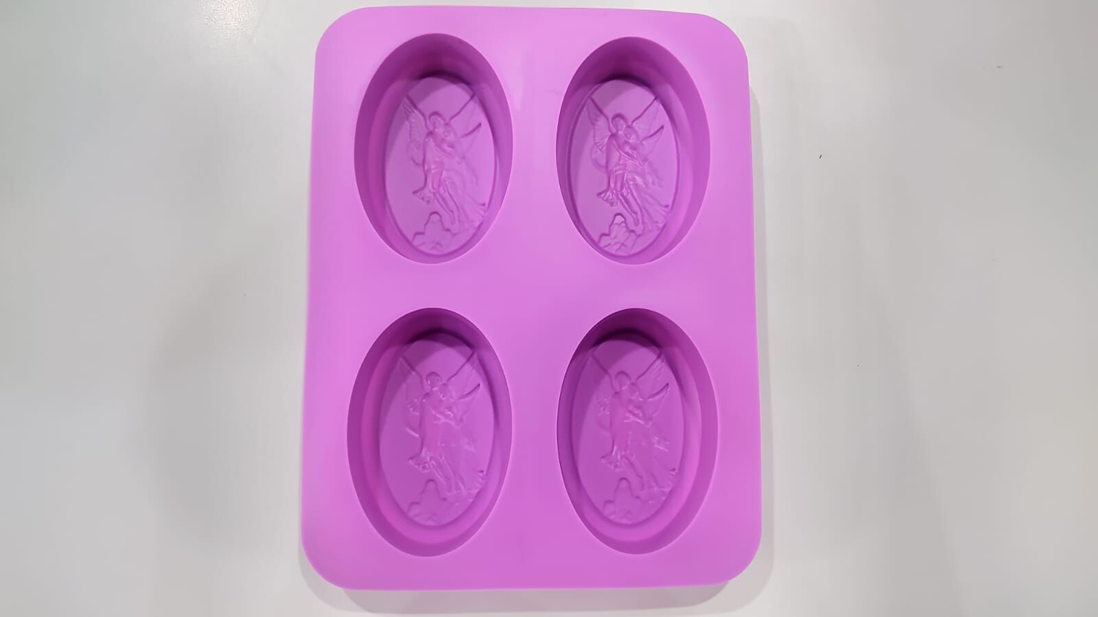 🧼👼 Molde Ovalado para Jabón con Ángel – Cod. 648 ✨