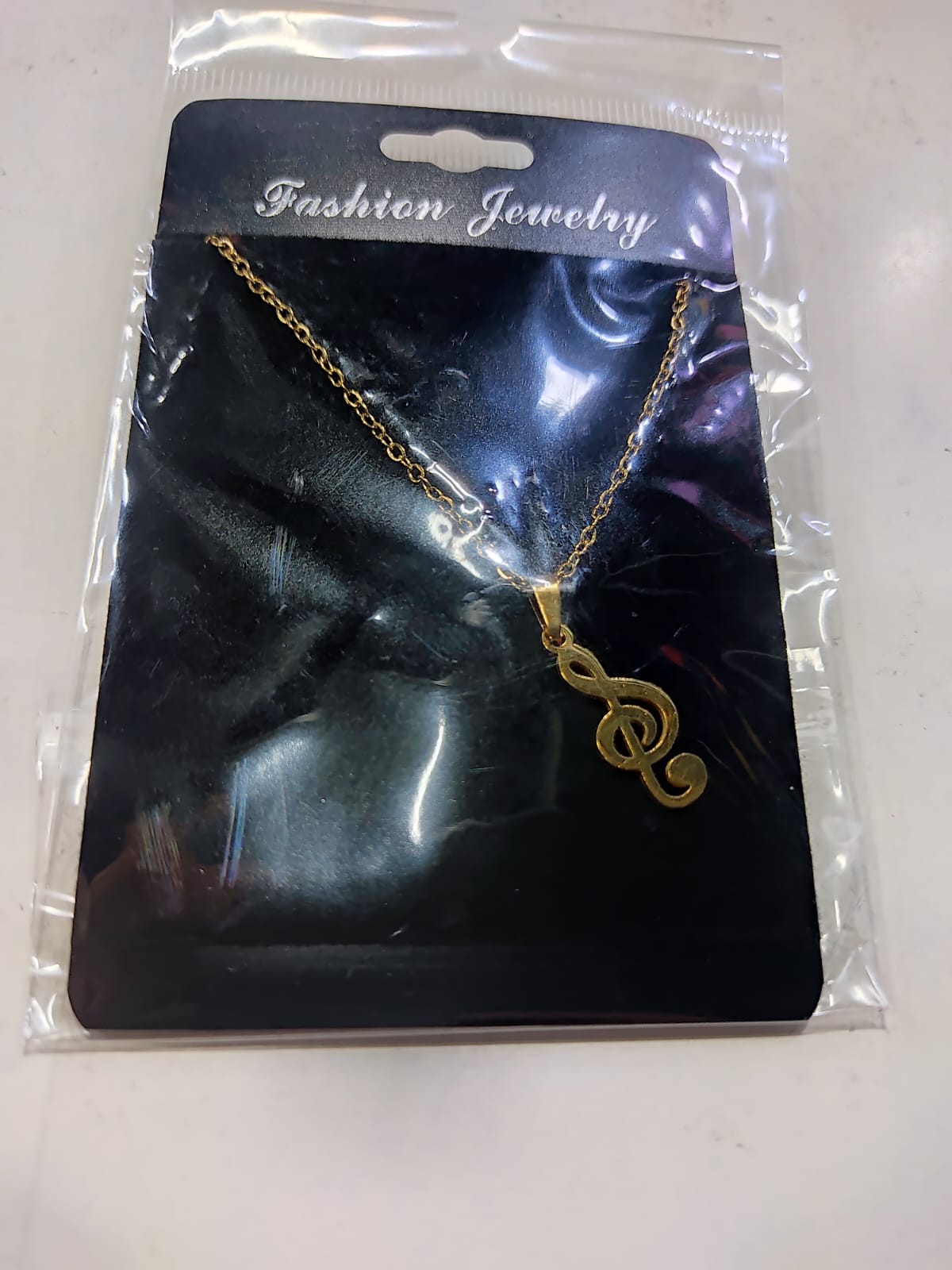 Cadenas de acero dorado con dijes variados ✨💛
