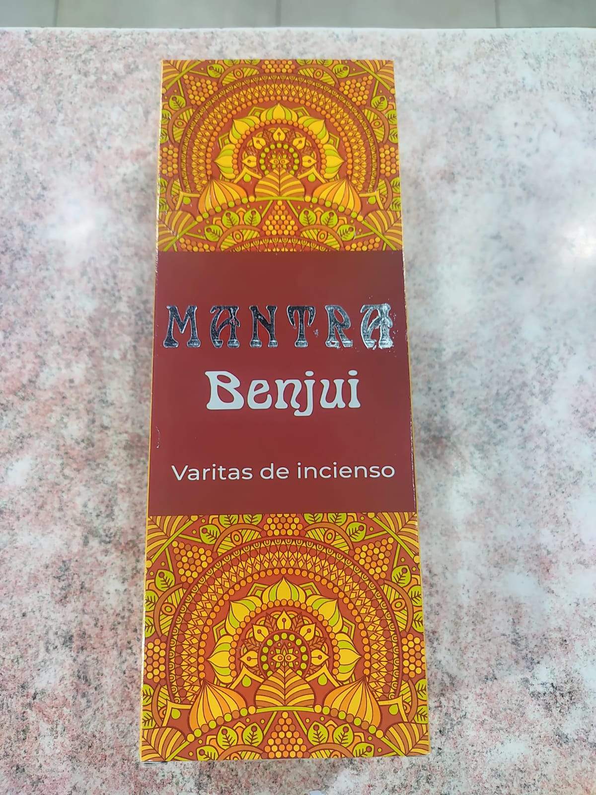 Sahumerios Mantra – Caja x6 Tubos Hexagonales 🕉️✨